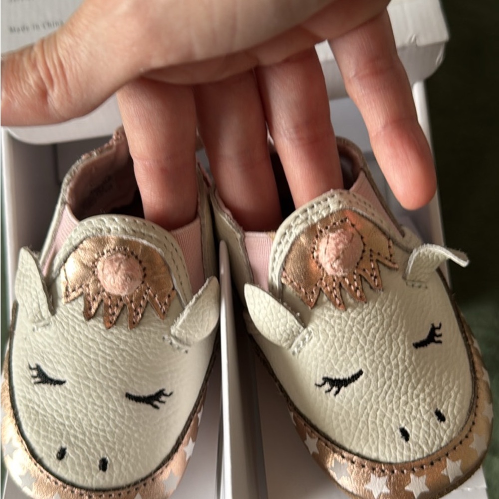 Robeez Unicorn Baby Shoes - Cream and Gold